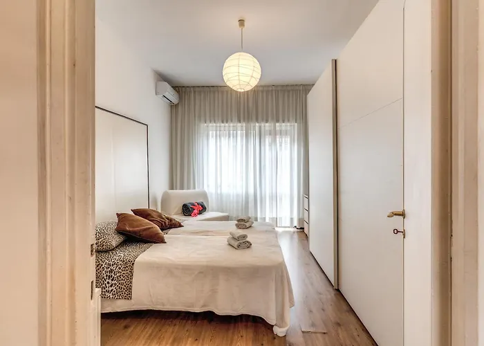 Zeus House Рим