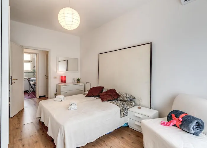 Zeus House Рим