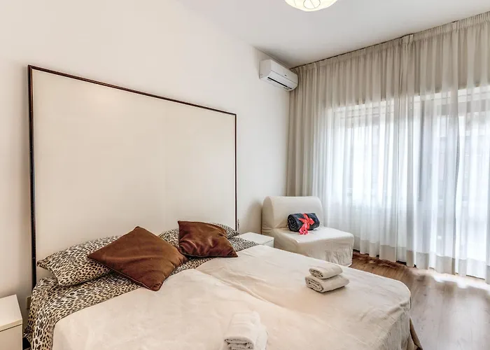 Zeus House Апартаменты *
